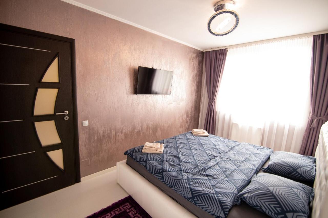 Royal Central Apartament Leilighet Oradea Eksteriør bilde