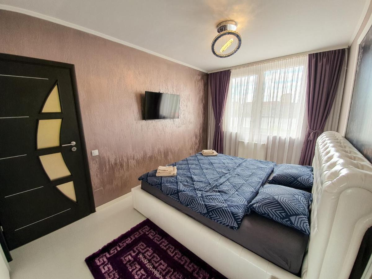 Royal Central Apartament Leilighet Oradea Eksteriør bilde