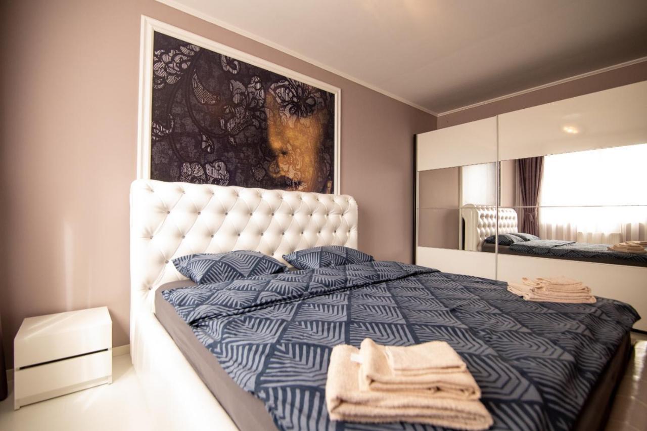 Royal Central Apartament Leilighet Oradea Eksteriør bilde